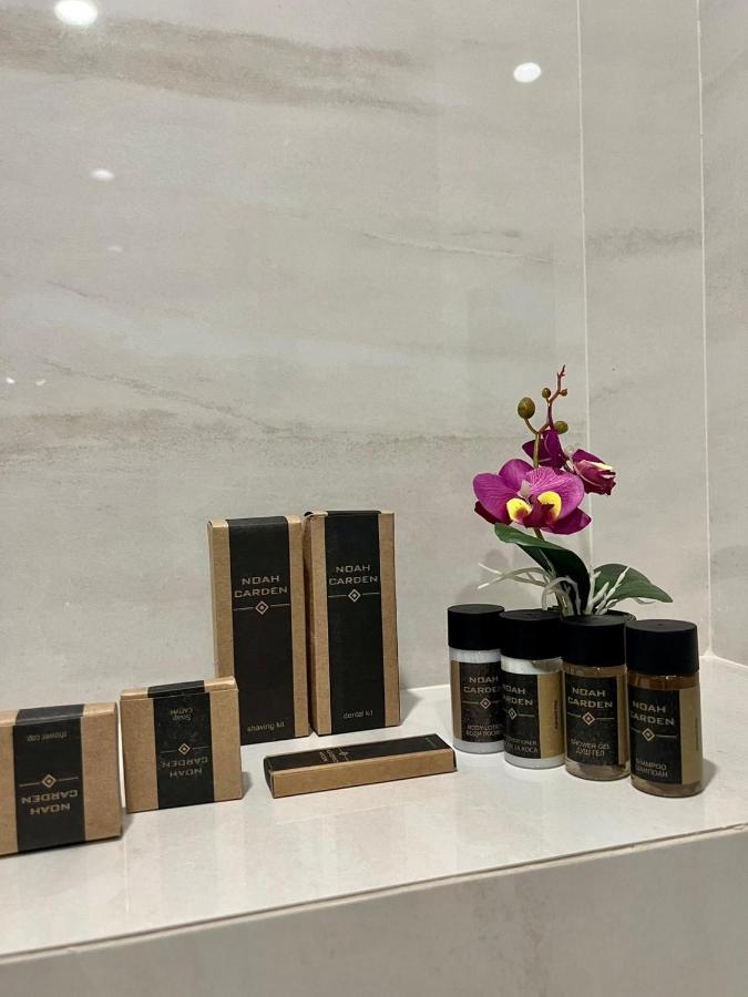 Floral Boutique Hotel Плевна Экстерьер фото