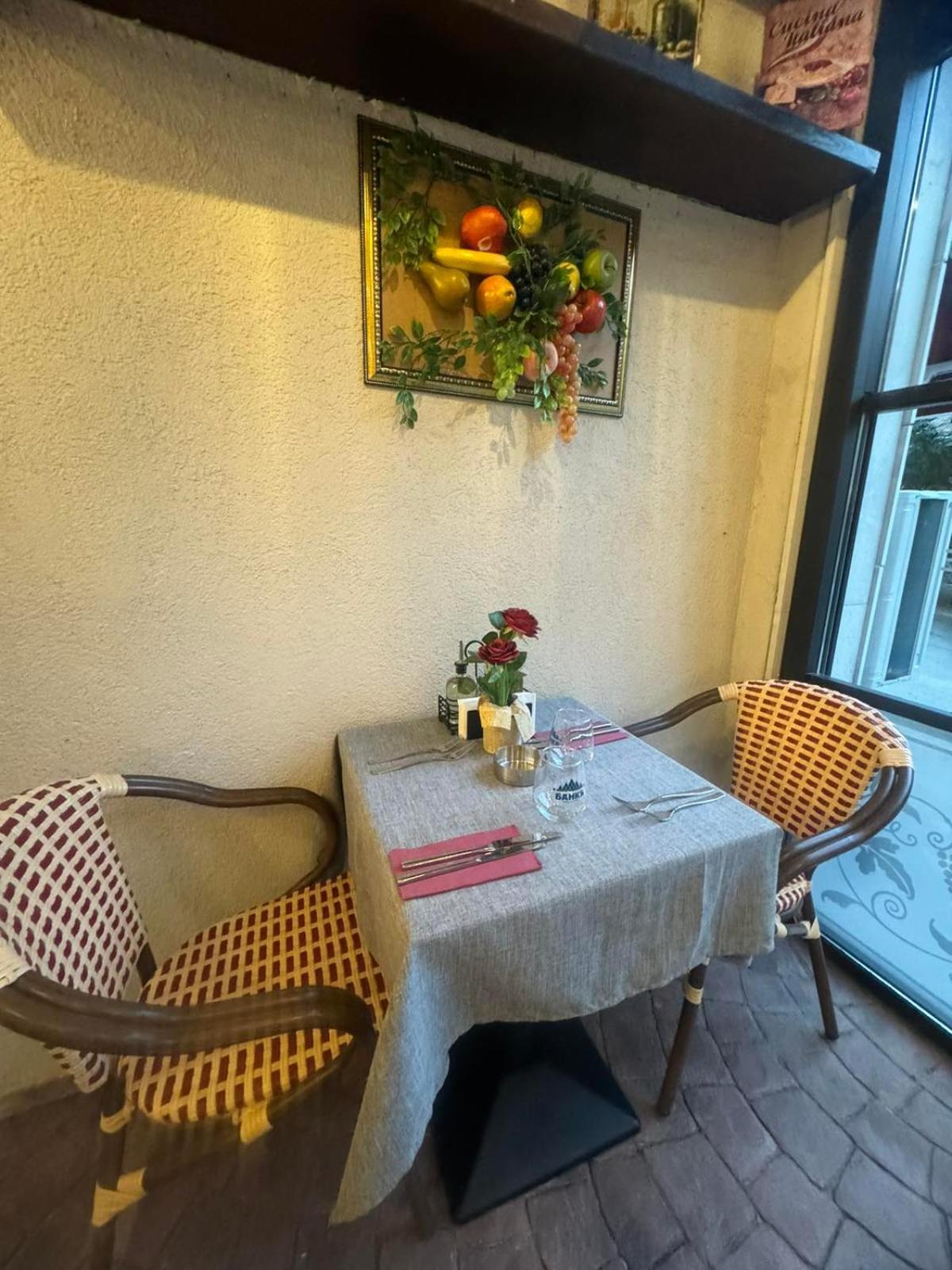 Floral Boutique Hotel Плевна Экстерьер фото